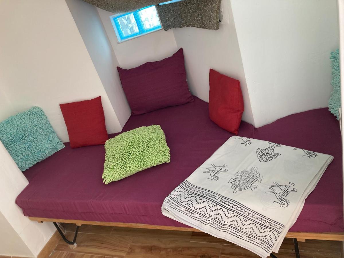 Malaguena Salerosa "Apartamento - Estudio Con Terraza" En Casa Tipica De 1 A 4 Dormitorios Malaga Luaran gambar