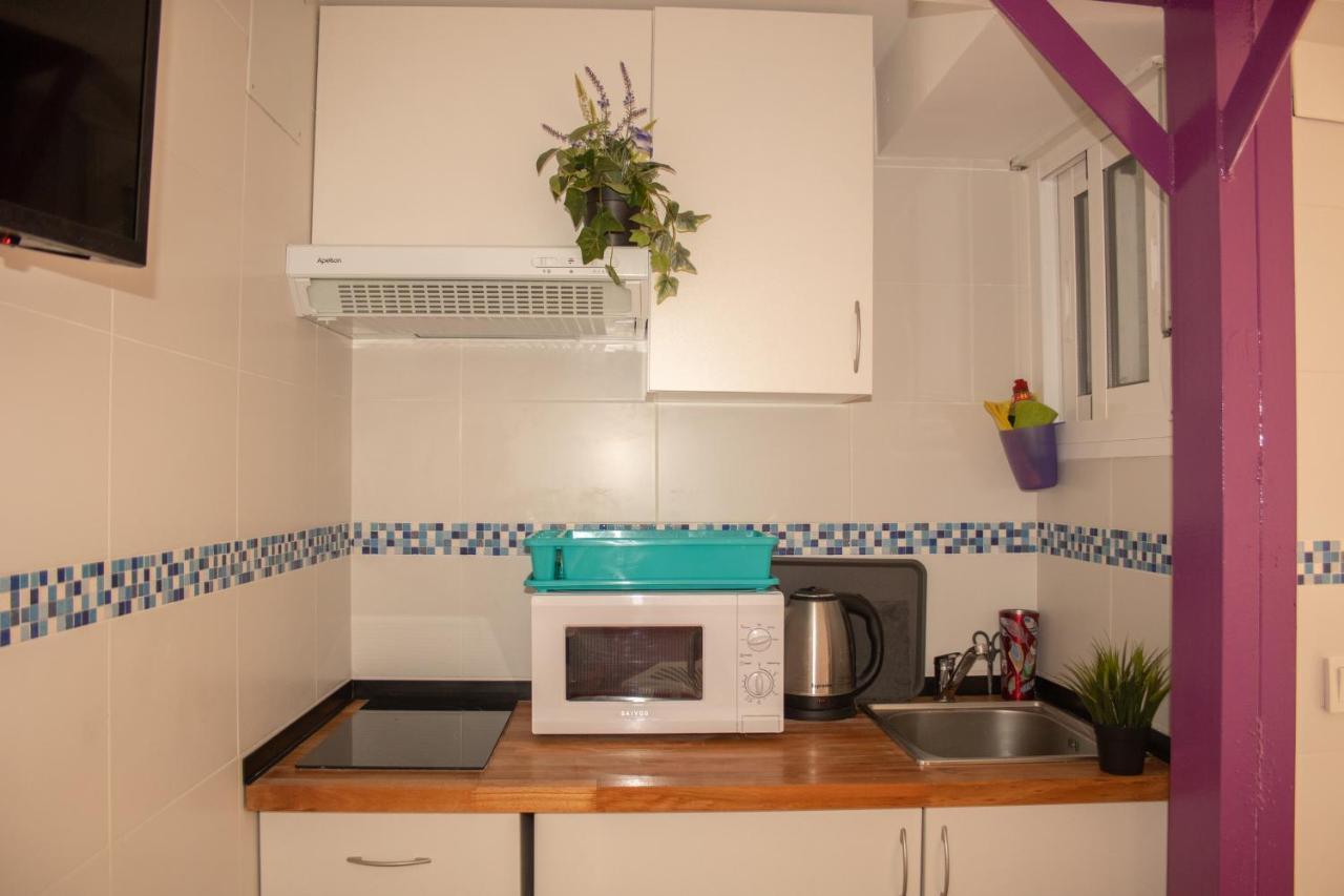 Malaguena Salerosa "Apartamento - Estudio Con Terraza" En Casa Tipica De 1 A 4 Dormitorios Malaga Luaran gambar