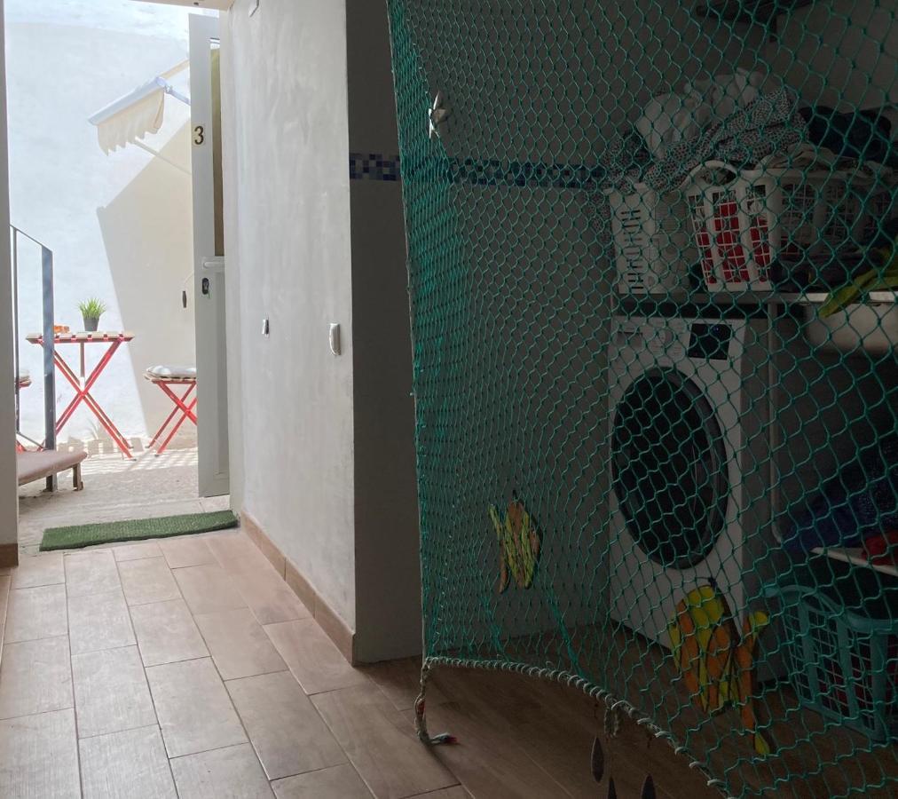 Malaguena Salerosa "Apartamento - Estudio Con Terraza" En Casa Tipica De 1 A 4 Dormitorios Malaga Luaran gambar