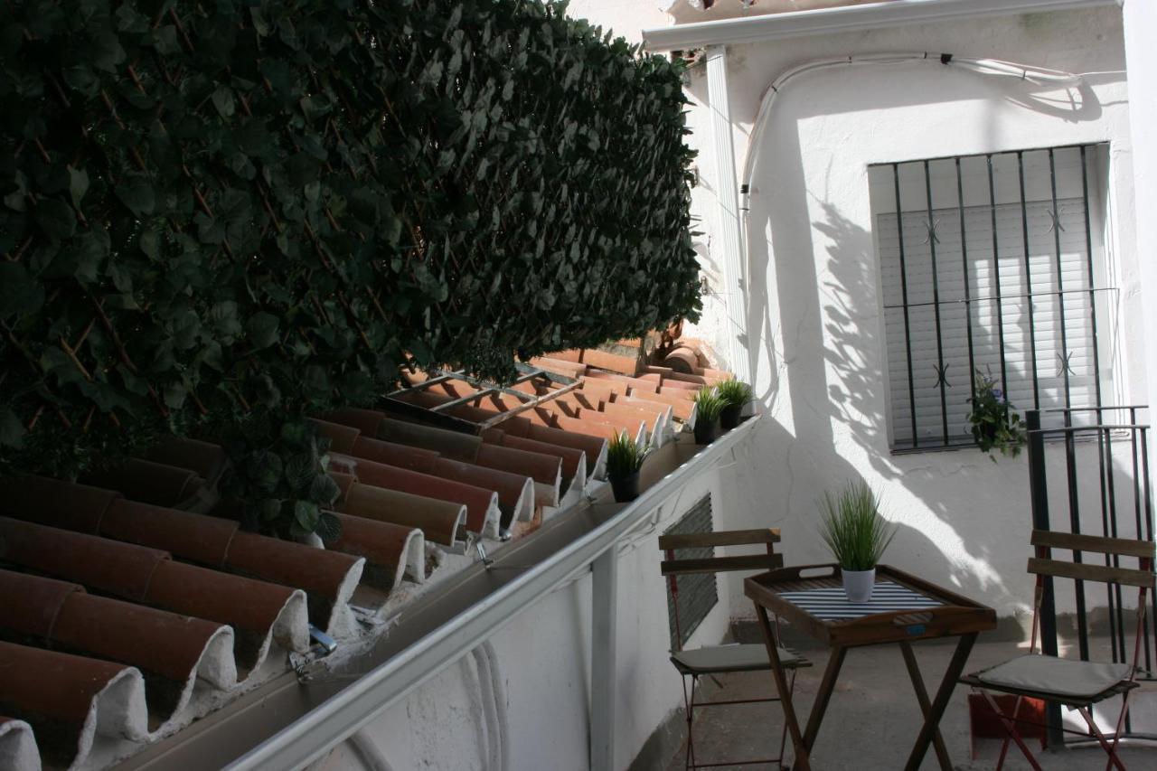 Malaguena Salerosa "Apartamento - Estudio Con Terraza" En Casa Tipica De 1 A 4 Dormitorios Malaga Luaran gambar